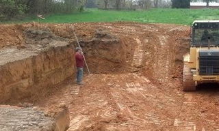 Выкопать котлован под фундамент в Белорецке - от 2542 руб. | 2Землекопа-Блр