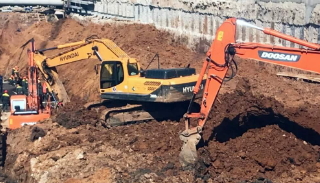 Разработка котлована экскаватором под фундамент в Белорецке — цена от 2542 руб. | 2Землекопа-Блр